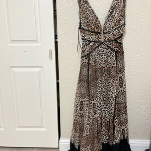 Elegant Leopard Print Backless Dress